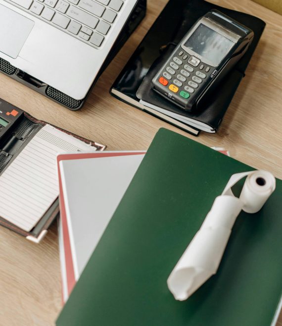 pexels-mikhail-nilov-8296949