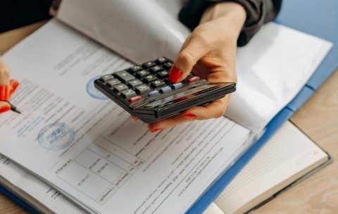 pexels-mikhail-nilov-8297030